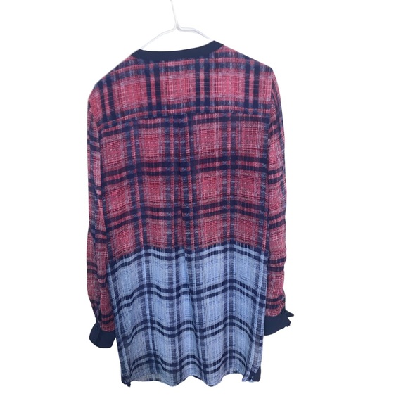BCBGMAXAZRIA chiffon plaid tunic length button down top - Picture 6 of 7